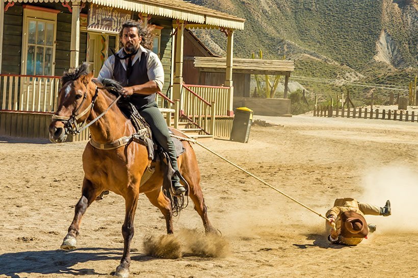 Pferd bei Kino-Dreh in einem Western-Film